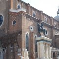 Santi Giovanni e Paolo, davor das Monumento Equestre a Bartolomeo Colleoni
