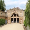 Grotte von Buontalenti mit der Tür Links zum Vasari Korridor