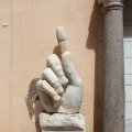Hand der Kolossalstatue Konstantins des Großen