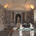 Sala degli Animali (Saal der Tiere), hinten in der Nische die Statue des Meleager