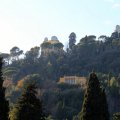 Oben: Istituto Nazionale di Astrofisica mit Caperican Observatorio
Unten: Villa Mazzanti