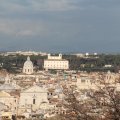 Auf dem Gianicolo; Hinten die Villa Medici vor dem Park der Villa Borghese