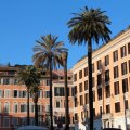 Nordseite der Piazza di Spagna