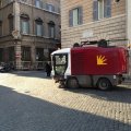 Straßenreinigung Roms auf der Piazza Farnese