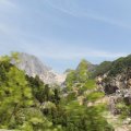 Marnorsteinbruch bei Carrara aus der Entfernung