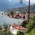 Blick auf Torbole am Gardasee (45°5201.7"N 10°5240.5"E)