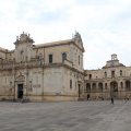 Cattedrale di Santa Maria Assunta und Episcopio di Lecce an der Piazza del Duomo
