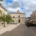 Piazza Giovanni Pascoli mit dem Museo Nazionale dArte Medievale e Moderna della Basilicata