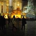 Weihnachtskrippe auf der Piazza San Pietro