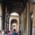Arkadengang an der Via Rizzoli (3)