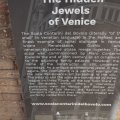 Erl%C3%A4uterungsschild+zur+Scala+Contarini+del+Bovolo