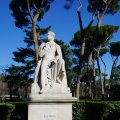 Statue Lord Byrons im Park der Villa Borghese
