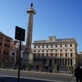 Piazza Colonna mit der Colonna di Marco Aurelio und dem Palazzo Wedekind
