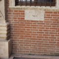 "boche de leon" im Cortile del Tribunale