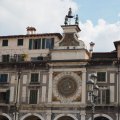 Torre dellOrologio an der Piazza della Loggia