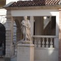 Statue Vecchia Padova im Innenhof des Palazzo Moroni
