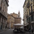 Corso Giuseppe Garibaldi, hinten die Chiesa del Santissimo Sacramento