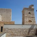 Castello Svevo di Trani: Der Uhrenturm von der Seite