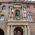 Eingang des Palazzo Comunale an der Piazza Maggiore
