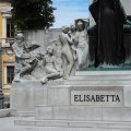Statua dellImperatrice Elisabetta dAustria im Giardino di Piazza della Libertà, Trieste