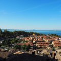 Ausblick von der Via Francesco Cozza auf den Lago di Bolsena und Bolsena