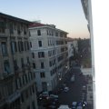 Blick aus unserem Hotelzimmer auf die Via Velletri