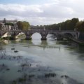 Die Engelsbrücke über den Tiber