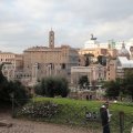 Blick übers Forum Romanum auf den kapitolischen Hügel.