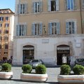 Die ehemalige deutsche Buchhandlung Herder (Libreria Herder) an der Piazza di Monte Citorio