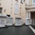 Im Cortile der Musei Capitolini