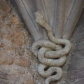 Stuckschlange am Turm der Casina delle Civette
