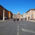 Auf der Via della Conciliazione mit Blick auf die Basilica di San Pietro