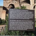 Palatin: Infoschild über die Arcate Severiane und das Septizodium