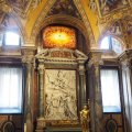 Basilica Papale di Santa Maria Maggiore: Auge der Vorsehung in der Taufkapelle über dem Taufbecken