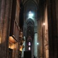 Blick zurück ins Seitenschiff