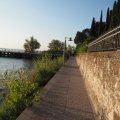 Passeggiata delle Muse an der Ostküste Sirmiones