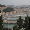 Ancona und Hafen von der Piazzale del Duomo