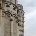 Torre di Pisa hinterm Duomo