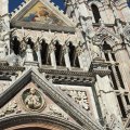 Hauptfassade des Duomo di Siena