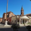 Loggia dei Bandi, Chiesa della Santissima Trinità con Oratorio dei Rossi und der Turm der Basilica Minore di San Giacomo Apostolo e della Beata Vergine Maria della Navicella | Comments: 1