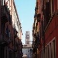 Calle Fonderia, im Hintergrund der Campanile der Basilica dei Frari